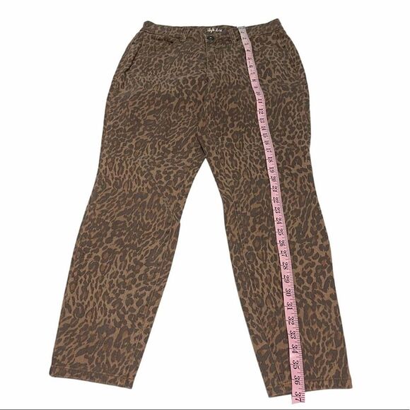 Style & Co Wild Puma Skinny Jeans Curvy Mid Rise Tummy Control Animal Print 4 - Picture 6 of 15